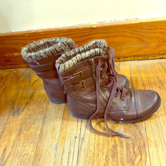 Short boots - Picture 1 of 1